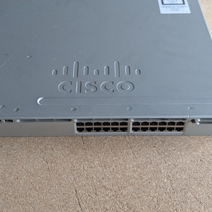 PLC WS-C3850-24P-E 24 ports PoE+ GE, services IP, 715 W, produit en garantie, discontinué - Product Image 1