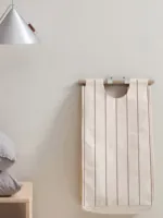 Panier à linge portable moderne pour la maison avec système de tri, sac amovible et cadre métallique pratique