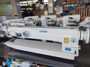 ZY3153N-L780 ZOYER Cánh Tay Dài <span class=keywords><strong>Zig</strong></span> <span class=keywords><strong>Zag</strong></span> Máy May Big Hook Heavy Duty Top Với Dưới Zigzag Máy May - Product Image 3