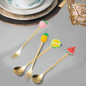 Juego de 6 Cubiertos de Acero Inoxidable Dorado con Diseño de Frutas, Mangos de Silicona, Acabado Espejo, Marca BOFA, Logotipo Personalizado, para Té, Café y Postre - Product Image 2