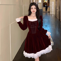 Nouveau modèle Robes élégantes à la mode à manches longues Robe en dentelle pour femmes