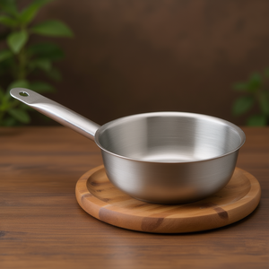 Pentola conica Chef Classic in acciaio inossidabile 18/10 da 1,5 litri per salse e condimenti - Product Image 3