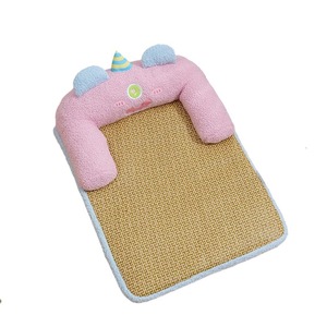 Cama para Mascotas con Forma de Monstruo Verde en Oferta, Cama para Perros y Gatos para Todas las Estaciones - Product Image 1