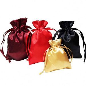 Sac à poussière en satin imprimé sur mesure avec cordon de serrage et logo, sac de rangement pour perruques et sous-vêtements, sac cadeau recyclable avec logo brodé - Product Image 1