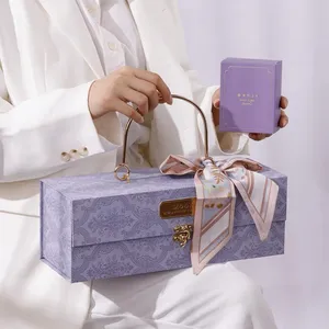Fancy Printed Moon Cake Holiday Postre Hand Bag Caja de regalo de embalaje de pastel de luna de lujo reciclado de alta calidad con asa