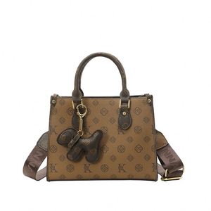 Bolso de Mano de Lujo para Mujer, Modelo 2025, con Cierre de Cremallera y Diseño Portátil Material de PU de Alta Calidad para Uso Diario. - Product Image 5