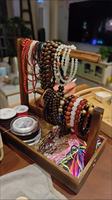 Support à Bracelets en Bois Massif, Présentoir à Bijoux pour la Maison pour Bracelets, Perles, Montres et Rangement d'Accessoires
