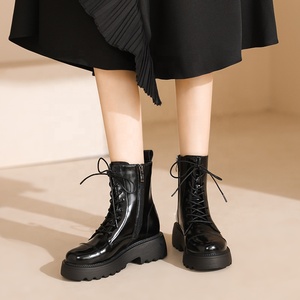 Botas Chelsea de Alta Gama para Otoño/Invierno, con Cordones, de Piel Vacuna, Suela Gruesa, Resistentes al Desgaste, Impermeables, de Charol Negro, a Media Pantorrilla - Product Image 4