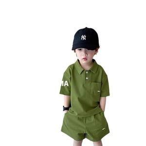ชุดเสื้อผ้าเด็กผู้ชาย ชุดลำลองสองชิ้น สำหรับฤดูร้อน ผ้าโพลีเอสเตอร์ สีพื้น ทรงหลวม สไตล์สปอร์ต - Product Image 1