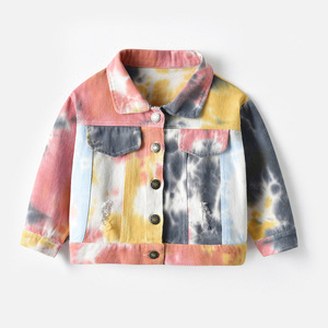 Chaqueta vaquera lavada y rasgada con efecto tie-dye rosa, azul y morado para niños pequeños, con cuello de solapa, para primavera y otoño, estilo casual diario. - Product Image 4