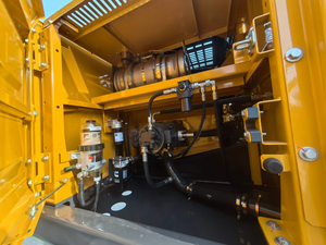 מכונות תעשייתיות למכירה חמה 21ton זוחל מחפר xe200ga מעקב עופר עפר עם 9680 מ "מ מקסימום. - Product Image 3