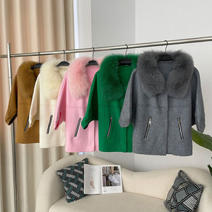 Vente en gros Cardigan en laine tricoté <span class=keywords><strong>avec</strong></span> col en fourrure véritable amovible à fermeture éclair, <span class=keywords><strong>pull</strong></span> gris à <span class=keywords><strong>manches</strong></span> courtes pour femmes <span class=keywords><strong>avec</strong></span> logo personnalisé d'automne doux - Product Image 3