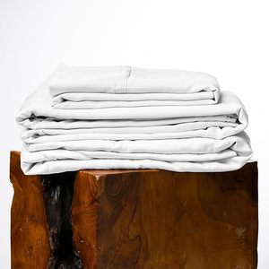 Set Copripiumino Moderno in Lyocell Organico 300tc con Motivo Floreale Jacquard, Sette Pezzi, Personalizzabile Gratuitamente - Product Image 2