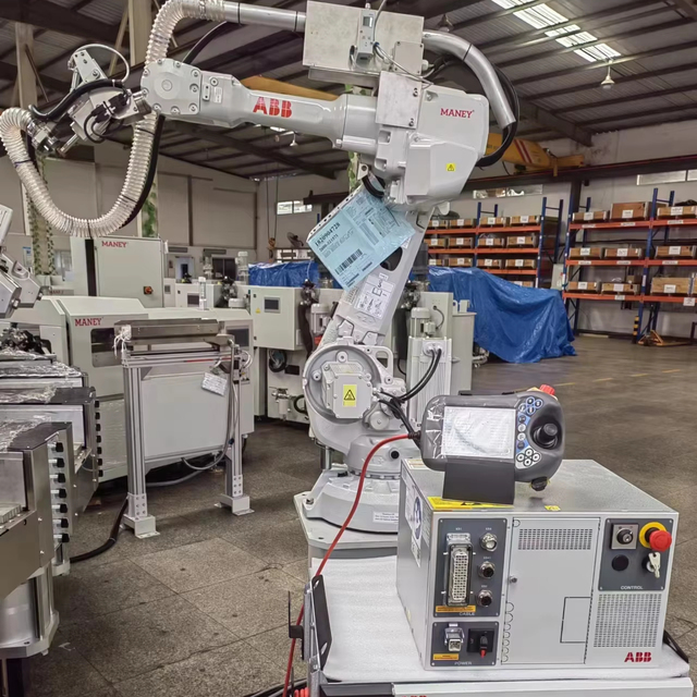 Factory Direct Intelligent Automatic Roughing Robot Sanding Robot for Leather Shoes Making on Sale