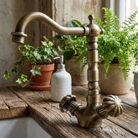 Robinet de lavabo double poignée en laiton doré brossé antique, accessoire de salle de bain haut de gamme pour lavabo de toilettes et usage quotidien