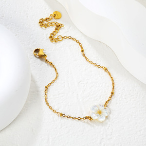 Flower Charm <b>Bracelet</b> Gold Chain White <b>Shell</b> Blossom Women's Jewelry Fashion Accessory - Product Image 2