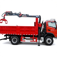 Camion Caricatore di Tronchi con Gru a Braccio Articolato da 7,5m per la Movimentazione di Legname