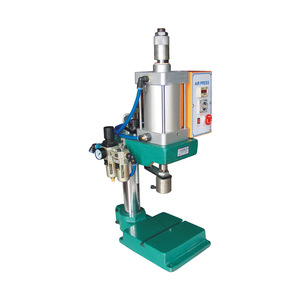 Presse pneumatique de table ZhaoLong JPP-125-800 kg, course de 100 mm, pour le poinçonnage de fibres - Product Image 4