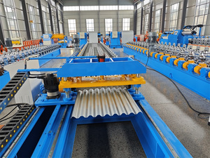 Maquinaria Hidráulica <span class=keywords><strong>para</strong></span> la Fabricación de Tejas de Acero de Color <span class=keywords><strong>para</strong></span> Construcción de Ingeniería, con Engranajes y Rodamientos, en Venta - Product Image 2