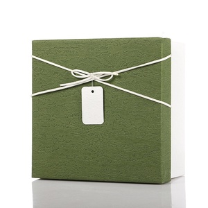 Boîte Cadeau Luxe Rétro Minimaliste Style Frais et Vert Matcha pour Cosmétiques, Anniversaire, Robe, Rituels – Emballage Élégant - Product Image 4