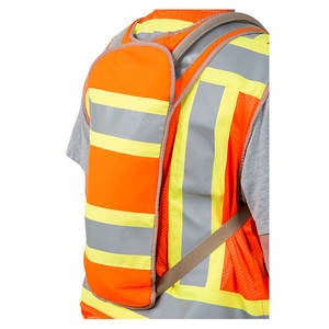 Sac à dos d'hydratation de randonnée et de cyclisme personnalisé en gros, imperméable, de sport de montagne, haute visibilité, réfléchissant, avec poche à eau - Product Image 4