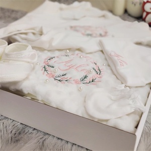 Abbigliamento per Neonati con Ricamo Personalizzato, Confezione <span class=keywords><strong>Regalo</strong></span> in Cotone Tinta Unita, Regali per Neonati - Product Image 2