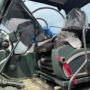 Excavatrice d'occasion robuste 30T Hyundai 305, engin de terrassement, pelle sur chenilles d'occasion pour l'exploitation minière, livraison rapide - Product Image 6