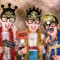 2027 Neujahrsparty IQO Modell Papierbrillen und -hüte für Europa & Amerika Lustige Dekorationen Hut-Brillen-Set für Kindertag