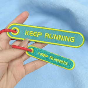 Porte-clés en alliage de zinc 3D personnalisé brodé, écologique, de haute qualité, nouveau produit, avec logo chat, chien, fruit, cochon, cadeau promotionnel en gros - Product Image 2