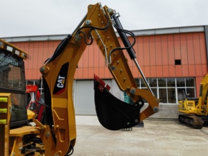 รถตักดิน420F หนอนผีเสื้อมือสองรถตัก420f แมวมือสองประสิทธิภาพสูง - Product Image 6