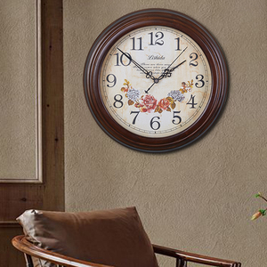 ساعة حائط 14 بوصة مستديرة خشبية صامتة ساعة حائط أوروبية منزلية مخصصة ديكور حائط خشبي عتيق ساعة حائط رقمية - Product Image 4