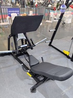 L'exercice de pression des jambes gratuit de Xinrui cible les quadriceps et les fessiers maximaux.