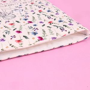 Funda Protectora Acolchada de Lona con Diseño Floral Personalizado para Lector Electrónico, con Bolsillo Frontal, Estilo Bolso, con Asa y Logotipo, para Regalo - Product Image 3