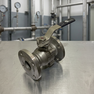 Vanne à boisseau sphérique à passage plein en acier inoxydable avec poignée à levier manuelle pour le contrôle des conduites industrielles - Product Image 2