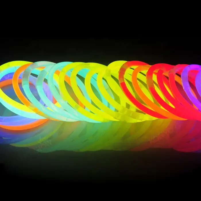 Bâton lumineux de décoration de fête d'événement de fête Bracelet de bâton lumineux Fournitures de fête Bâton lumineux lumineux