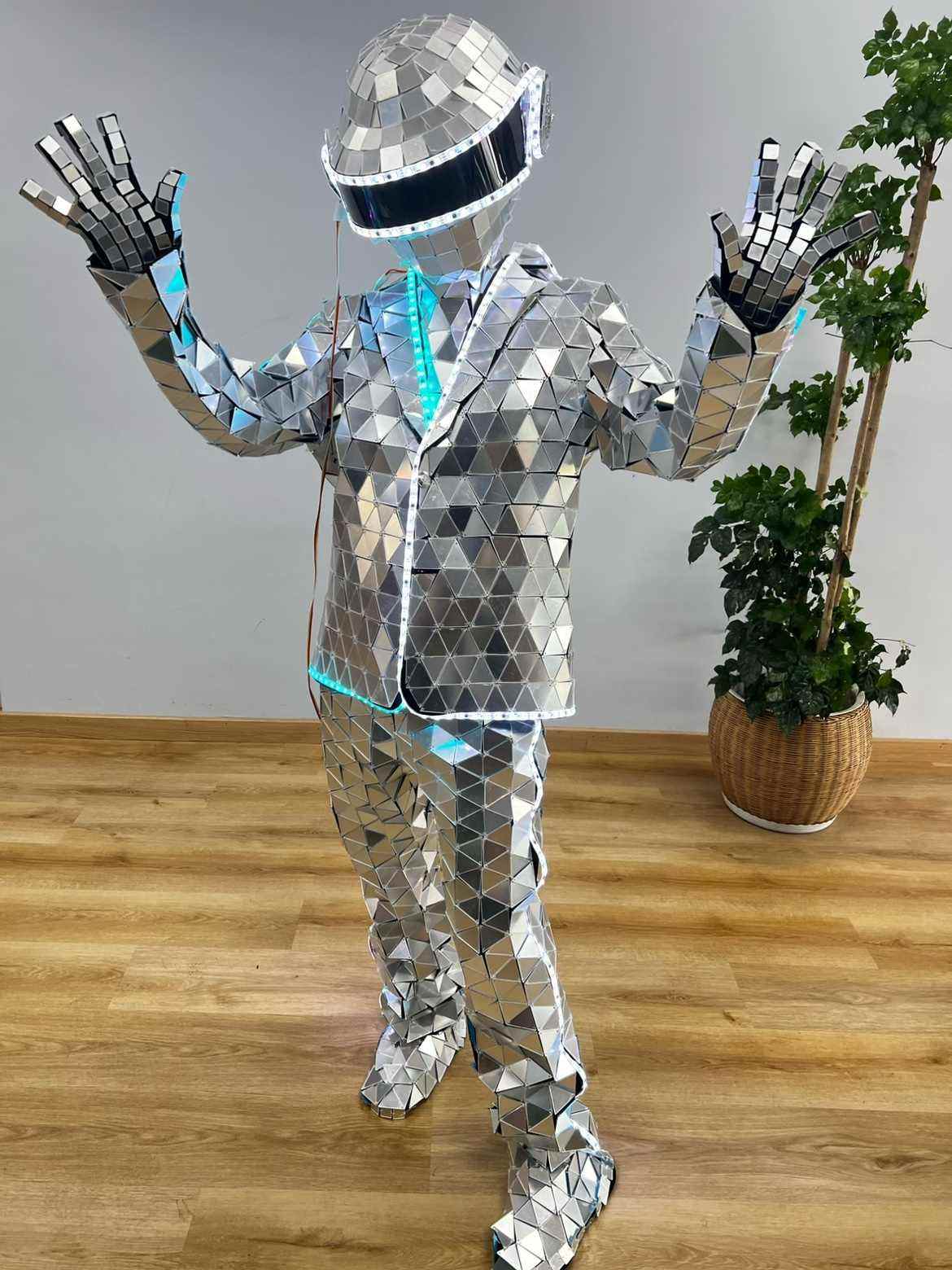 Phantom LED ชุดสีเงินส่องสว่างเต็มรูปแบบ