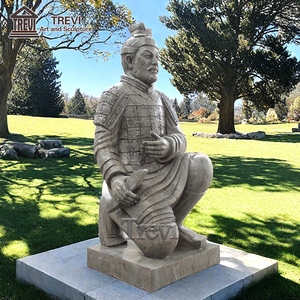 Statue de <span class=keywords><strong>guerriers</strong></span> de terracotta <span class=keywords><strong>chinois</strong></span> traditionnels grandeur nature en marbre naturel pour jardin extérieur - Vente en gros - Product Image 4