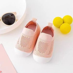 Chaussures personnalisées pour bébé garçon ou fille, souples, antidérapantes, baskets pour tout-petits, chaussures en maille à enfiler pour bébé - Product Image 3