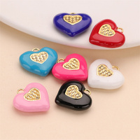 Pendentif Cœur Émaillé Coloré en Laiton Plaqué Or, Grand Charme Bijou pour Femme, Idéal Cadeau ou Fête