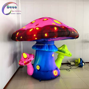 Venta caliente dibujos animados de Halloween hongos venenosos tipo inflable de colores brillantes - Product Image 1