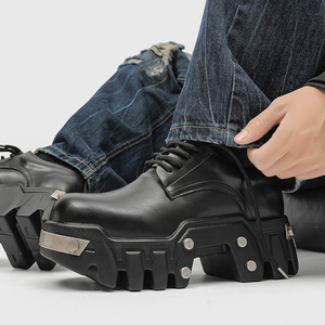 78059 Chaussures Derby à semelle épaisse style punk, tendance mode, pour homme, en cuir, grande taille, style métallique, chaussures de moto pour homme - Product Image 4