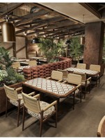 Meubles de restaurant sur mesure pour toute la surface du magasin, table à manger en bois massif, banquette, chaise rembourrée pour restaurant de cuisine fusion
