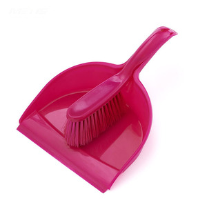Ensemble pelle et brosse à poussière <span class=keywords><strong>METIS</strong></span> modèle 8053, mini, en plastique, à poils synthétiques, utilisable d'une seule main, avec couleur personnalisée, pour bureau et <span class=keywords><strong>table</strong></span> intérieurs - Product Image 6