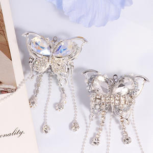 2025 nouveauté bricolage téléphone portable porte-clés collier accessoires 3D papillon pendentif paillettes strass glands 2025 perles en métal - Product Image 4