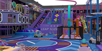 Aire de jeux intérieure pour enfants sur le thème de l'espace, avec toboggans, trampoline, labyrinthe, zone d'escalade, piscine à balles, filet de protection en plastique