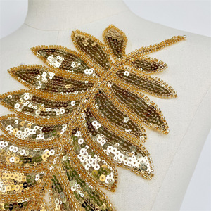 1 Stück <span class=keywords><strong>Gold</strong></span> 3D Mesh-Pailletten Blatt Aufnähbare Bestickte Spitzenapplikation mit Strasssteinen DIY Patch Kleidungszubehör - Product Image 3