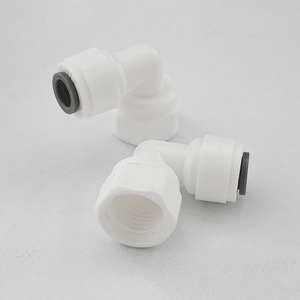 Adaptador para Purificador de Agua, Conexión Rápida en Codo de 22 mm con Curva Interna para Sistema de Ósmosis Inversa - Product Image 1