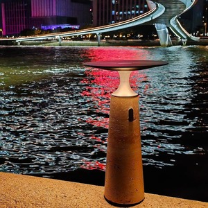 Lampe de table LED Wuji Life rechargeable à commande tactile pour une utilisation à la maison et en extérieur - Product Image 4