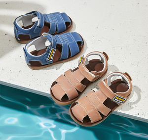 Sandales d'été pour garçons à bout fermé, chaussures en cuir pour enfants, sandales à semelle en caoutchouc dur - Product Image 1