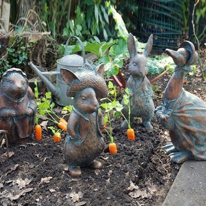 Ornement de jardin en bronze en forme de lapin avec chapeau, décoration extérieure résistante aux intempéries, finition métallique, sculpture animale pour cour - Product Image 3